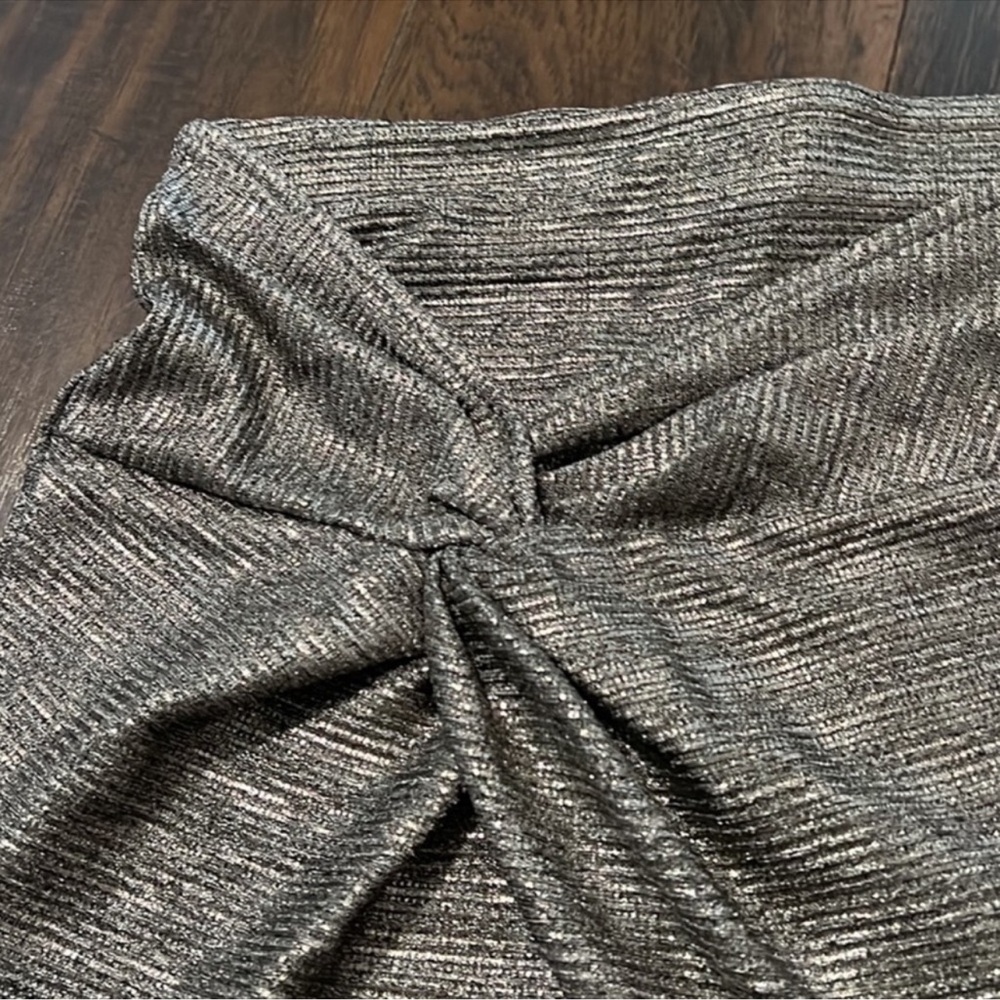 Elegant Metallic Silver Skirt! Worn once only - Picture 2 of 3